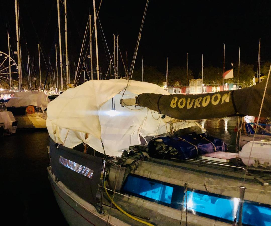 Nuit Insolite Sur Un Voilier Au Coeur De La Rochelle Ла-Рошель Екстер'єр фото